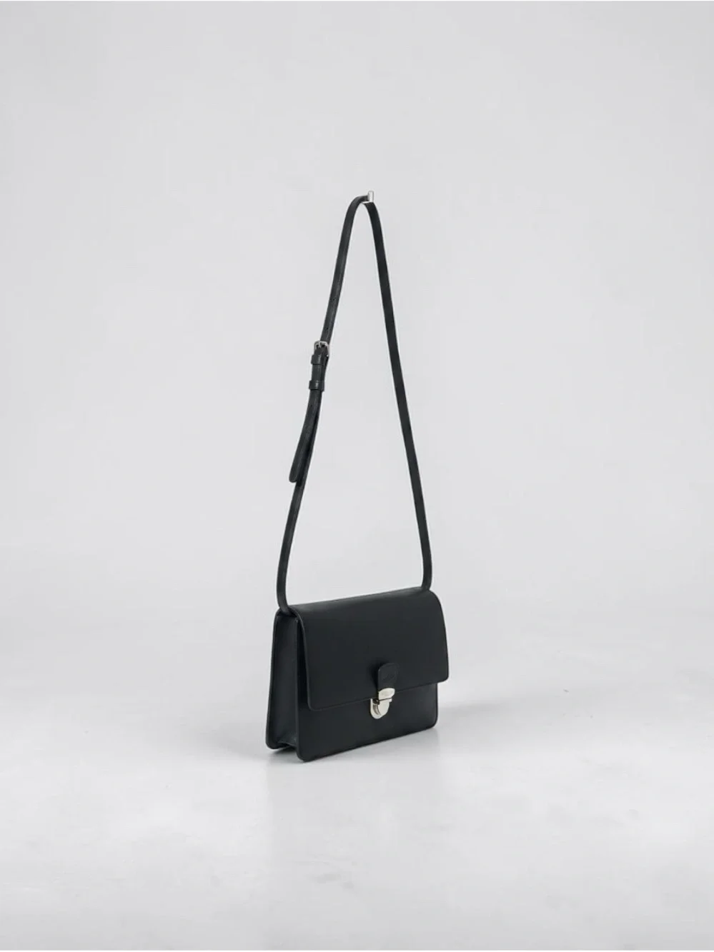 Patricia Nash Lanza Black Leather Crossbody Organizer Bag Silver Hardware